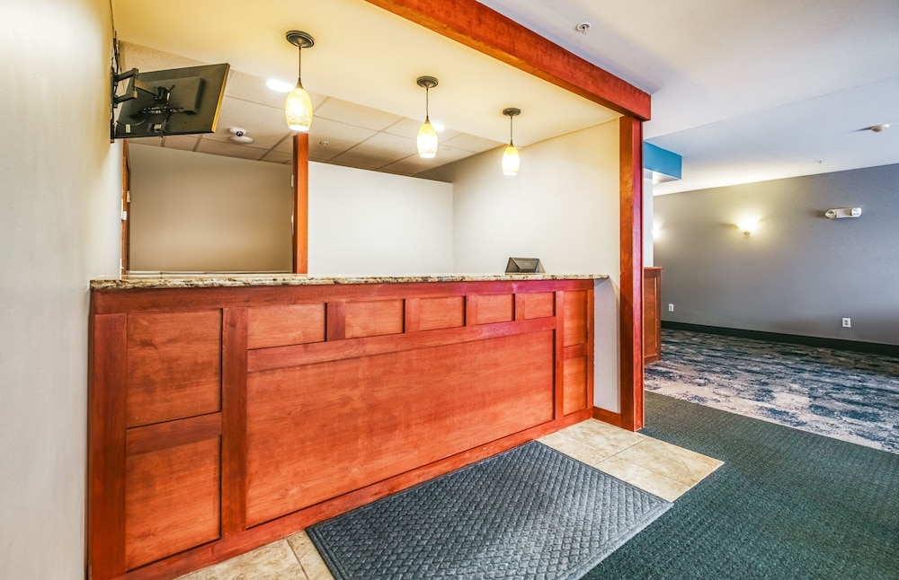 Casco Bay Inn 10/50