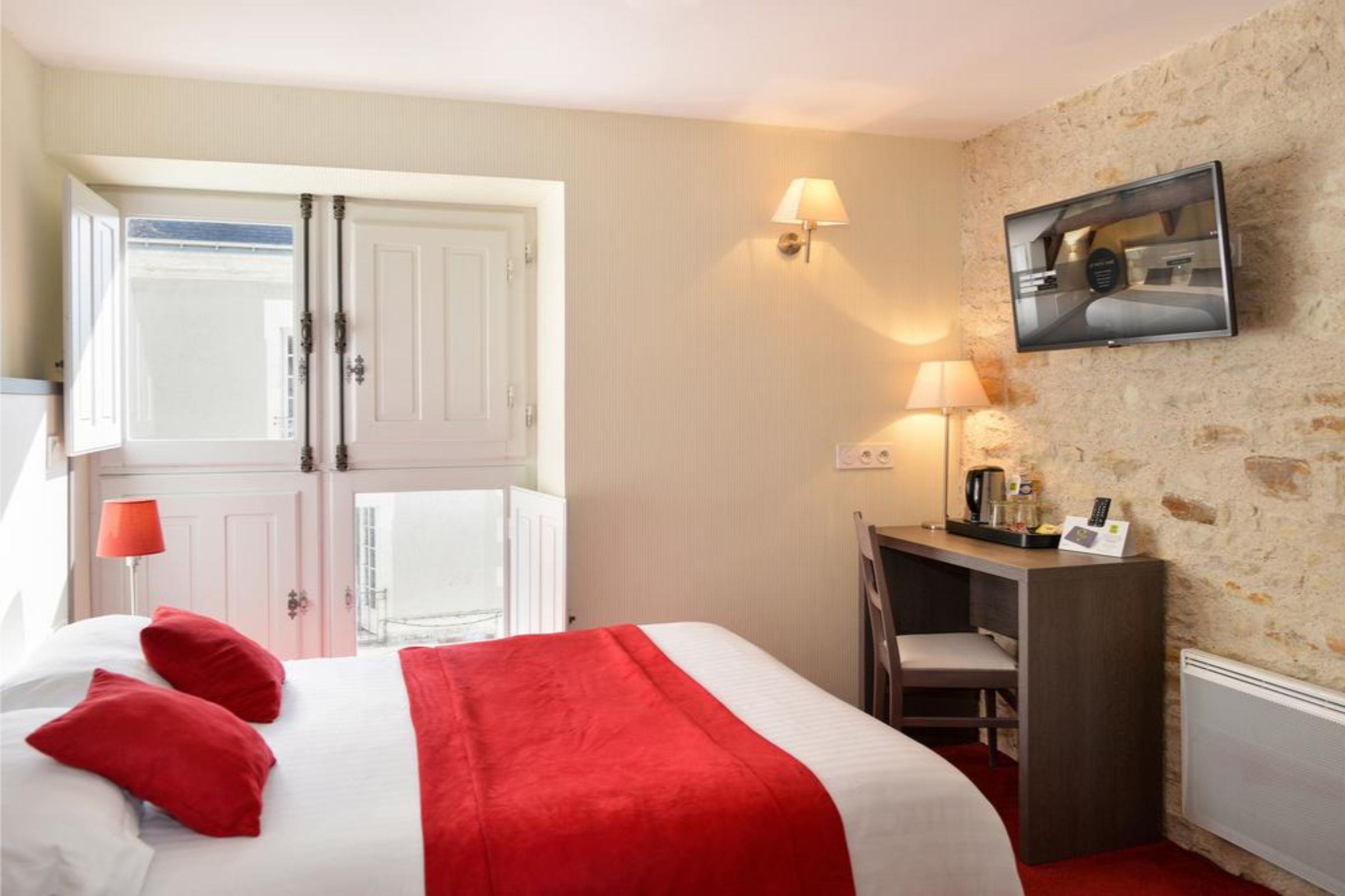 Comfort, Logis Hotel Le Puits Dore 2/5