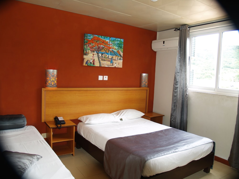 Champ De Mars Hotel 9/39