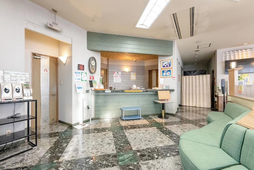 Tendo Central Hotel 7/57
