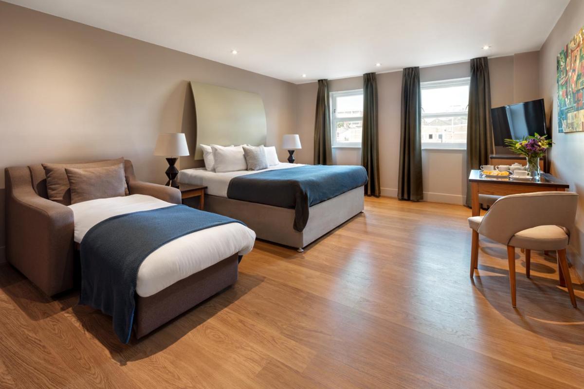 Studio, Double Bed, Sofa