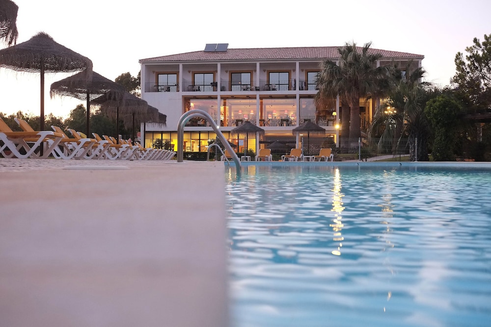 Luzmar Villas 3/30