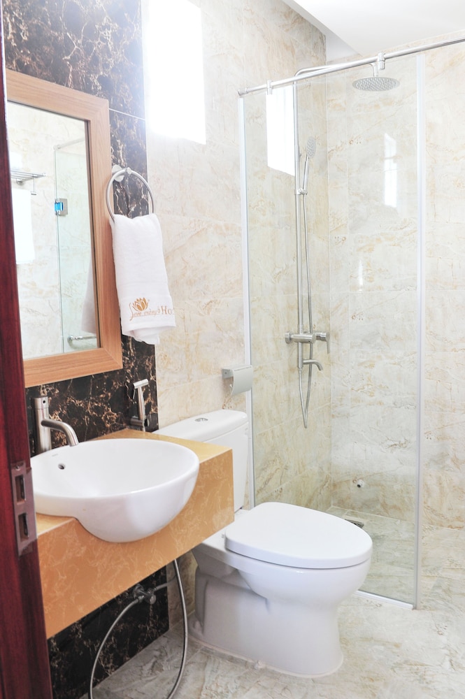 Sen Vang Luxury Hotel 46/50