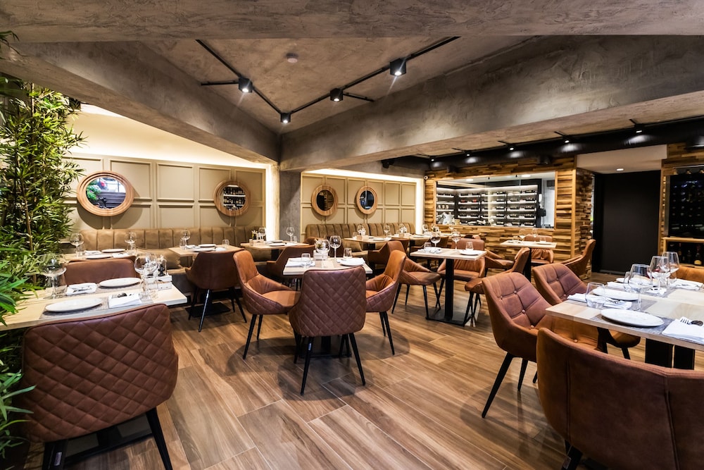 La Suite Boutique Hotel 48/58