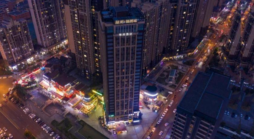Xana Hotelle (Chengdu East Railway Station Kaide Plaza) 12/50
