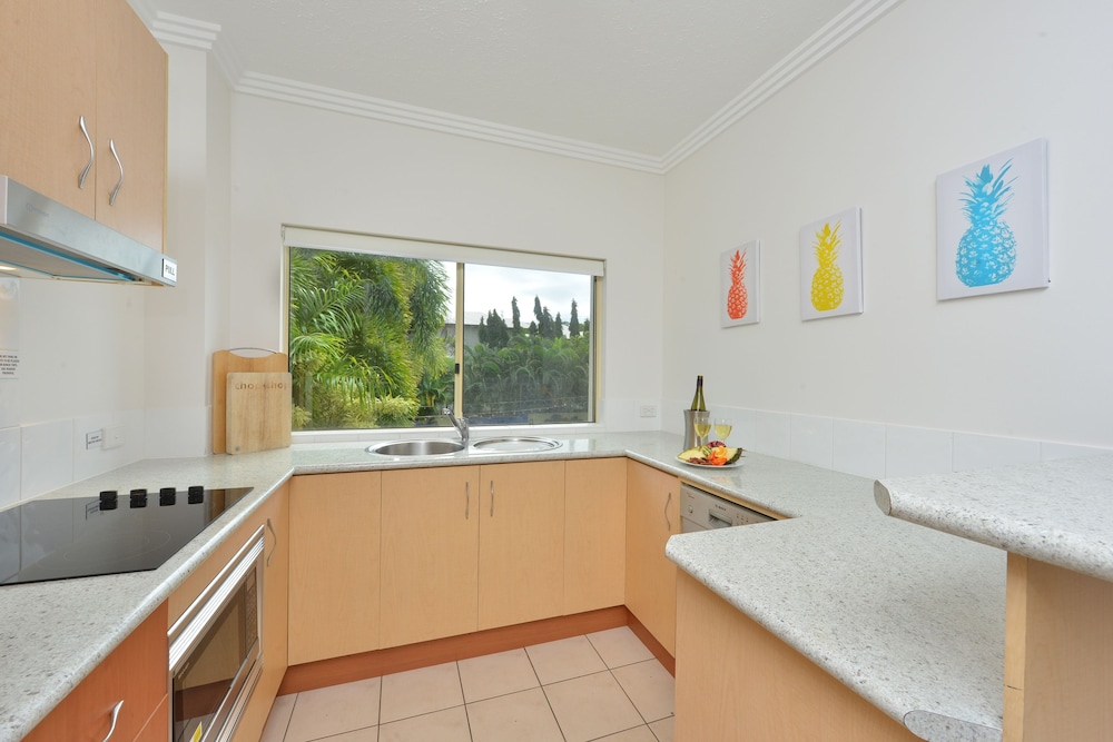 Central Plaza Port Douglas 23/63