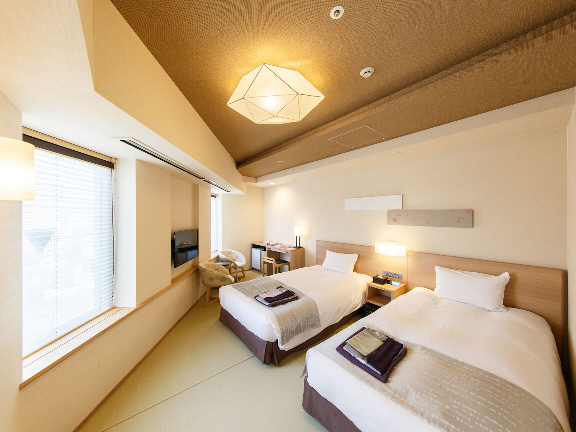 Room, Twin Beds, Tatami, Corner