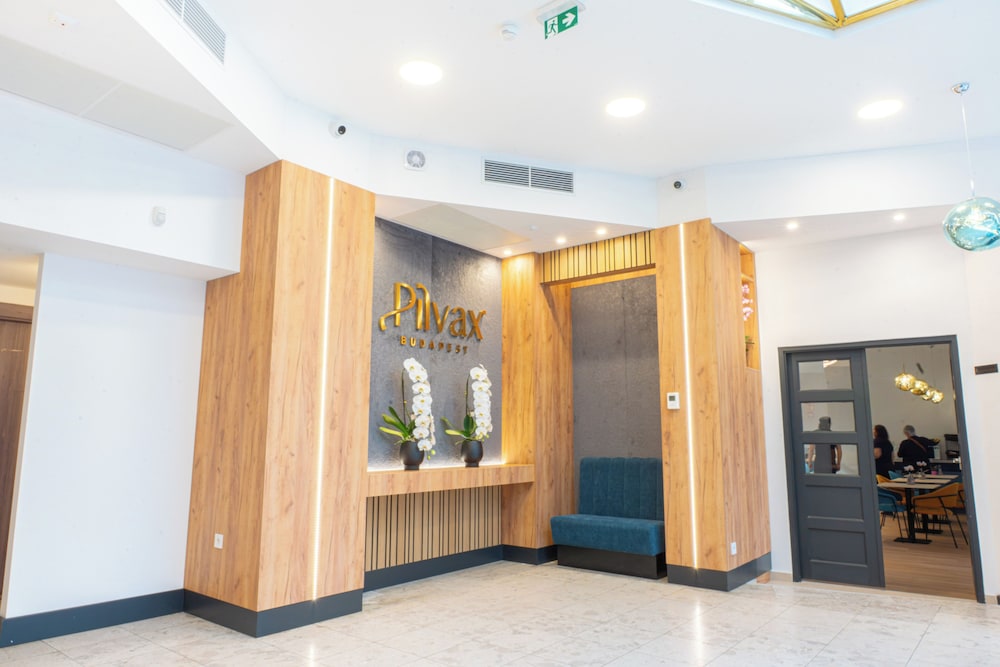 Pilvax Hotel Budapest 8/75