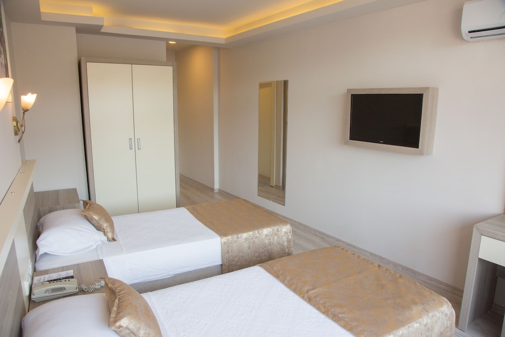Seren Sari Hotel 12/35
