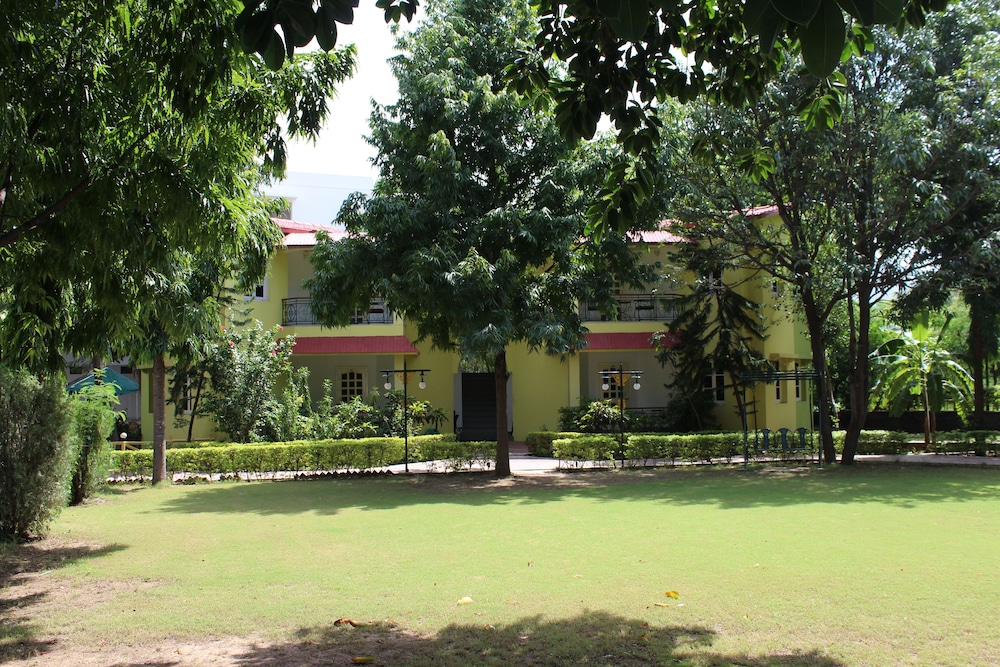 SHILPI RESORT. 41/47