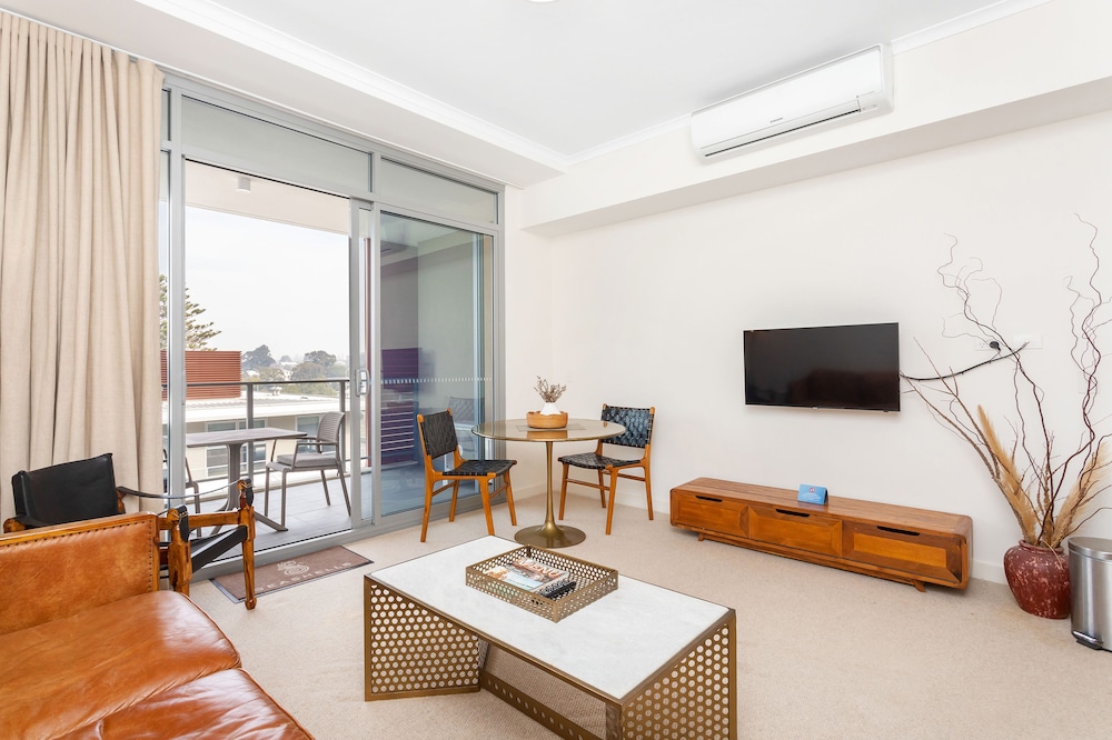 Nautica Residences Fremantle 24/30