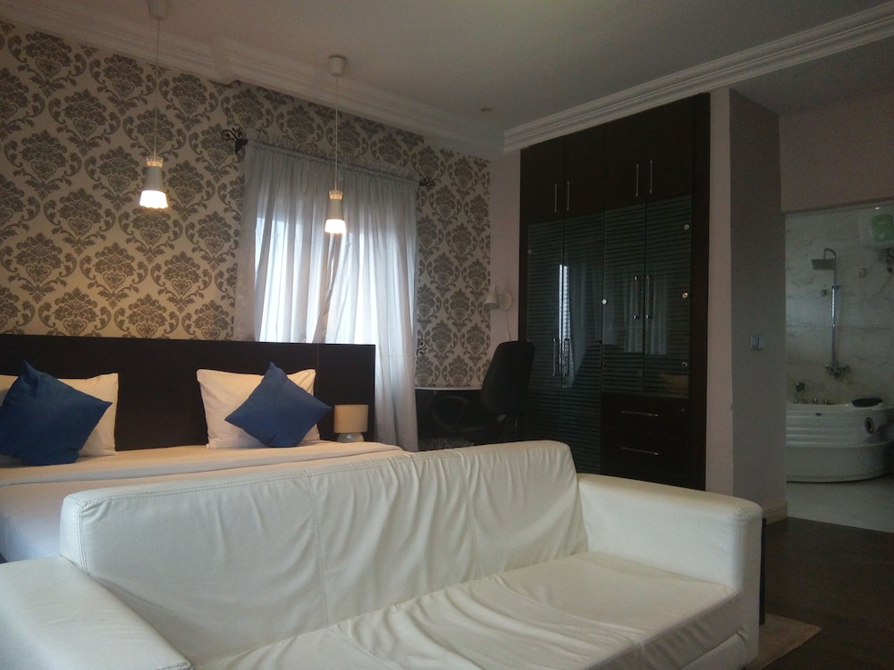 PRESIDENTIAL, APARTMENT