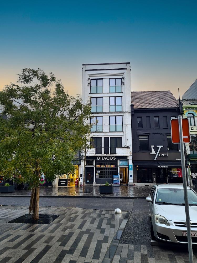 Elberg Hotel & Apartments 26/29