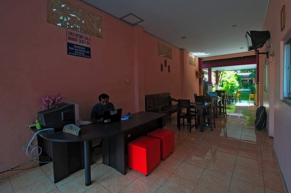 Pesona Beach Inn 34/45