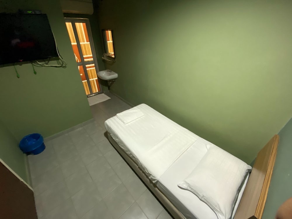 De Mawardah Hotel 26/35