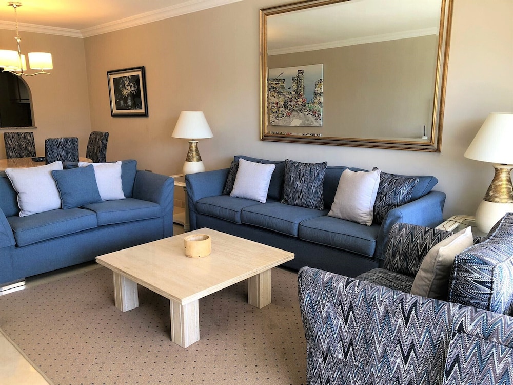 Coral Beach Aparthotel 50/77