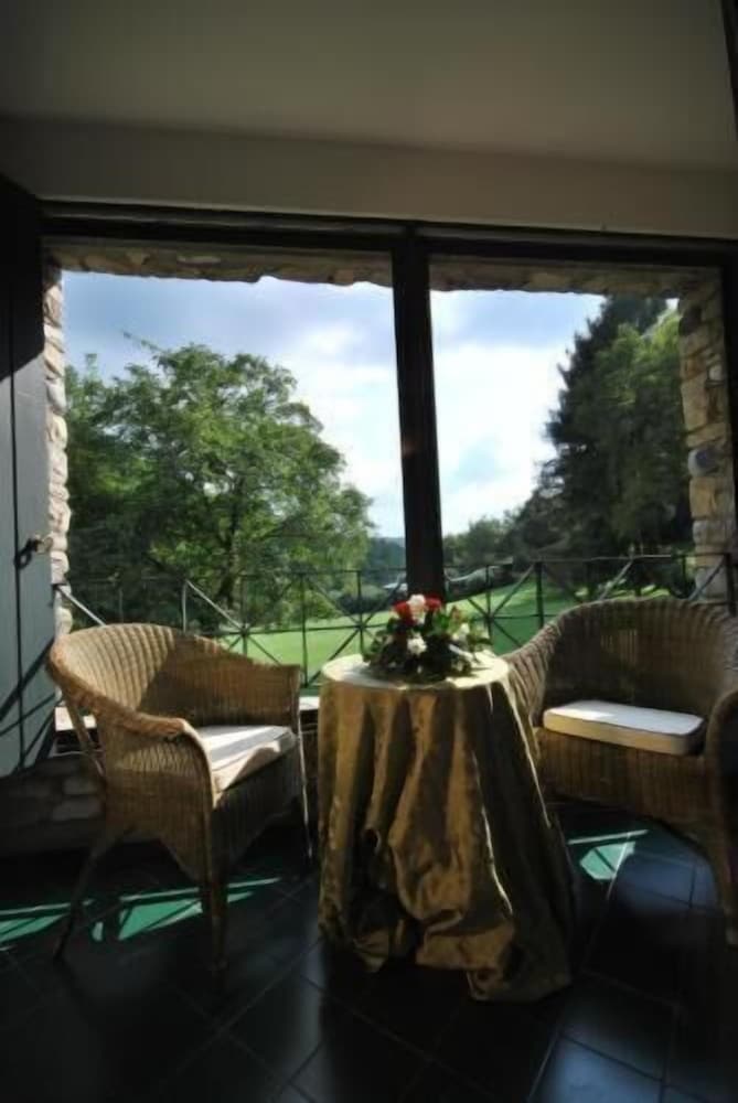 RELAIS DU SILENCE ALBERGO RELAIS I DUE ROCCOLI 31/50