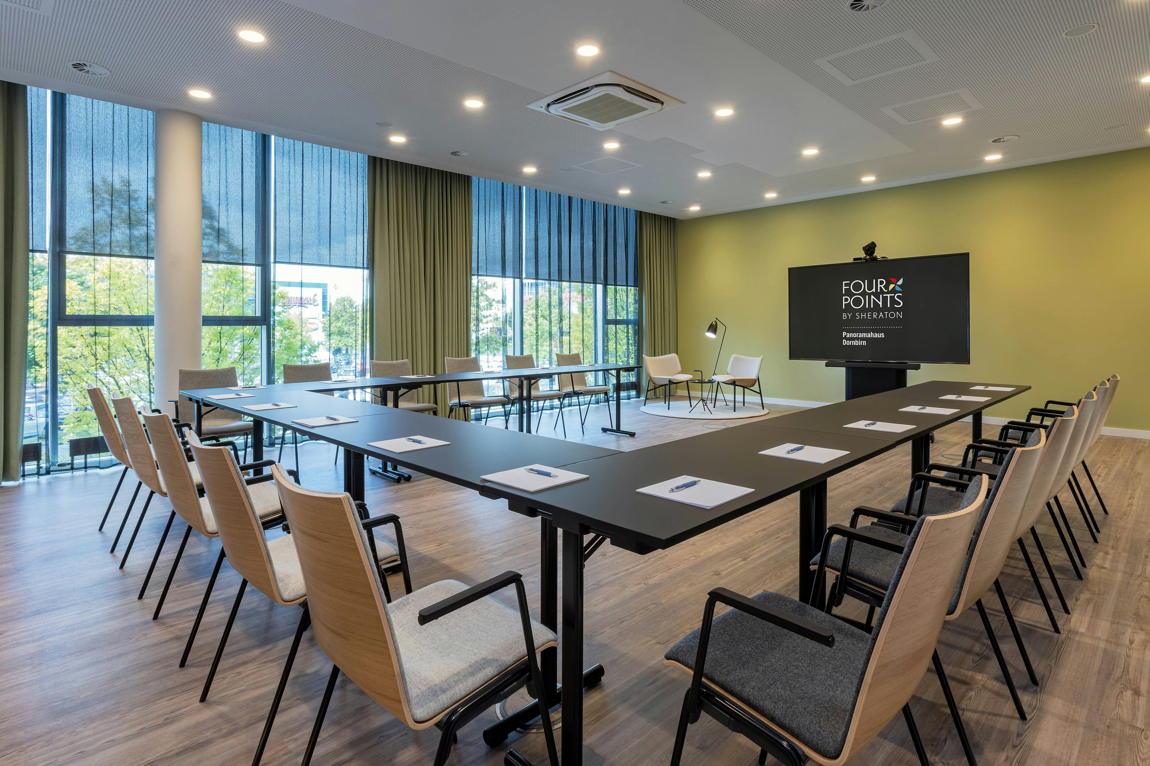 Four Points By Sheraton Panoramahaus Dornbirn 12/15