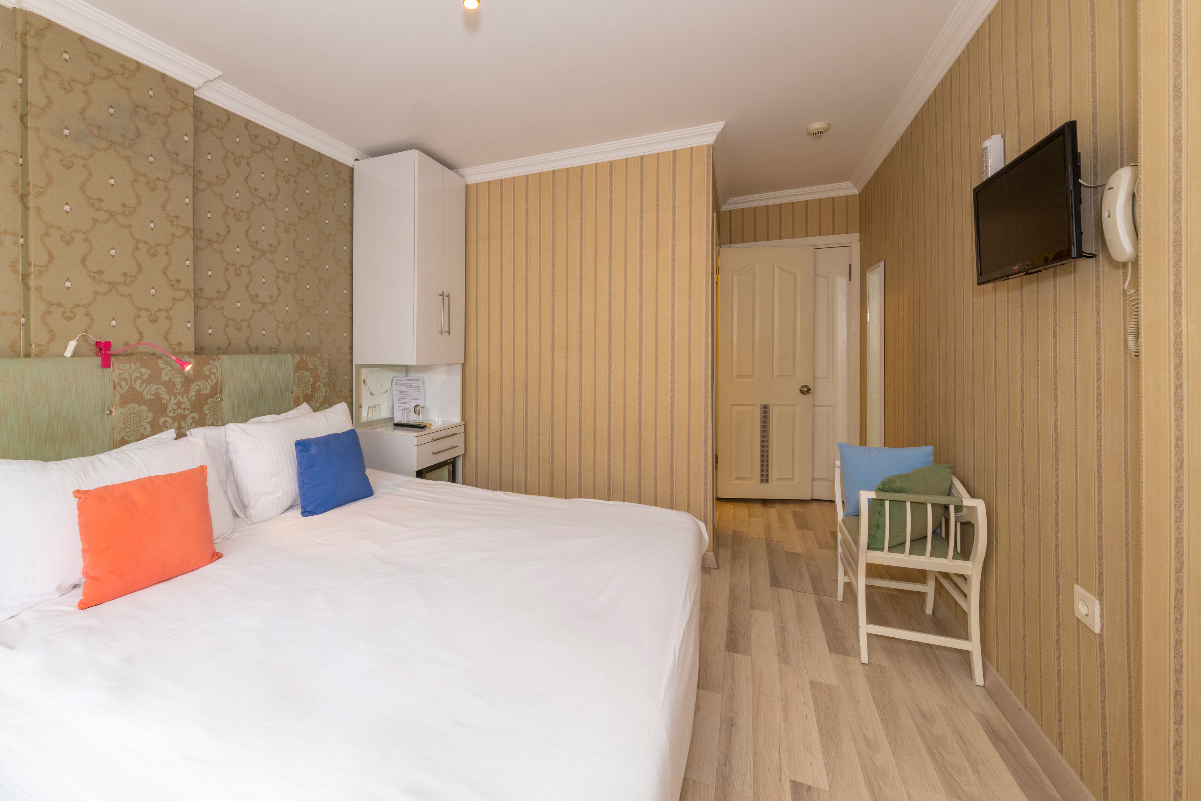 Walnut Shell Hotel 23/52