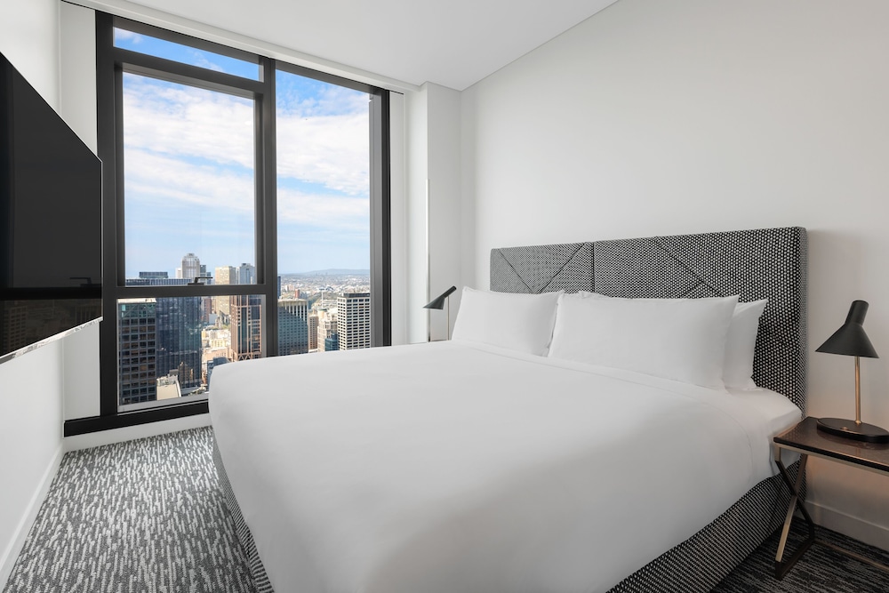 3 BEDROOMS, PENTHOUSE, BAY VIEW