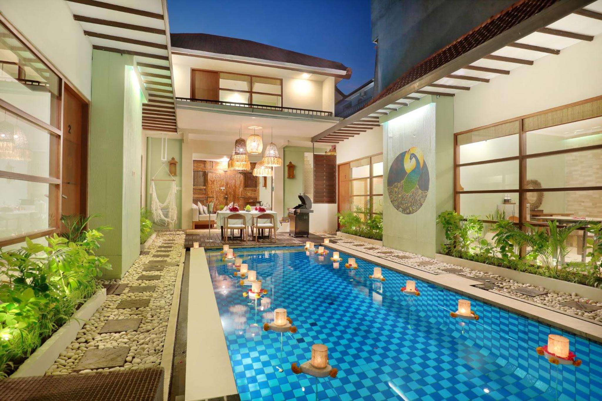 THE VIE VILLA 18/35