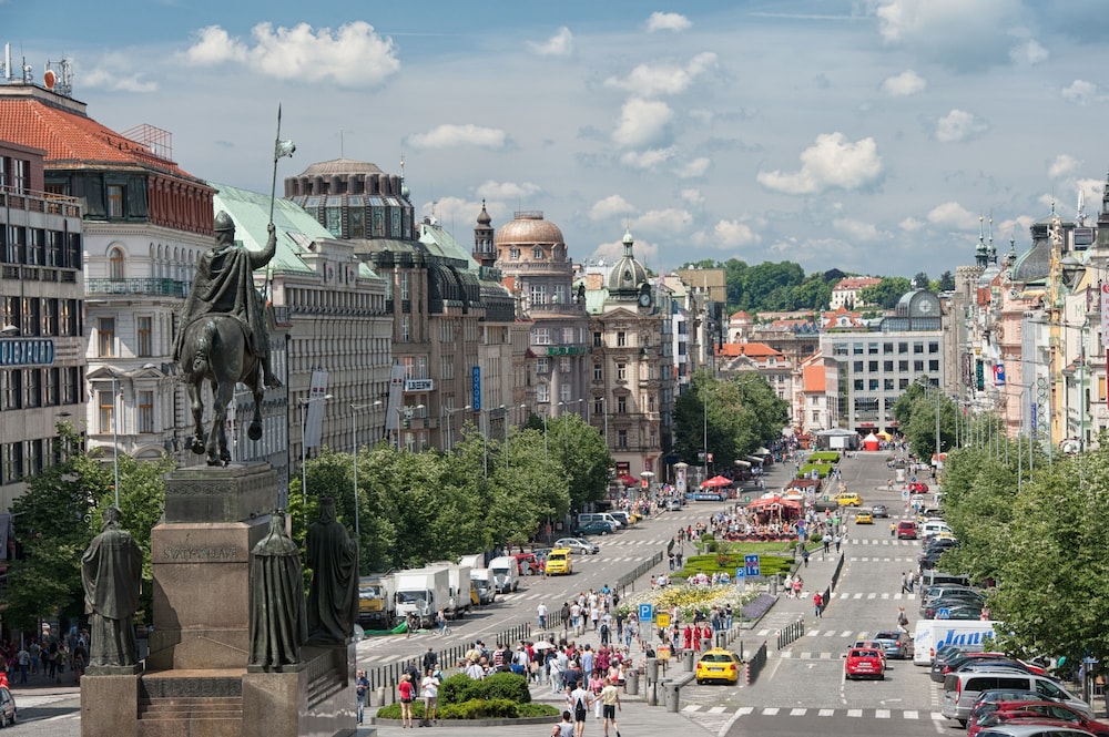 PRAGUE CENTRE PLAZA 61/62