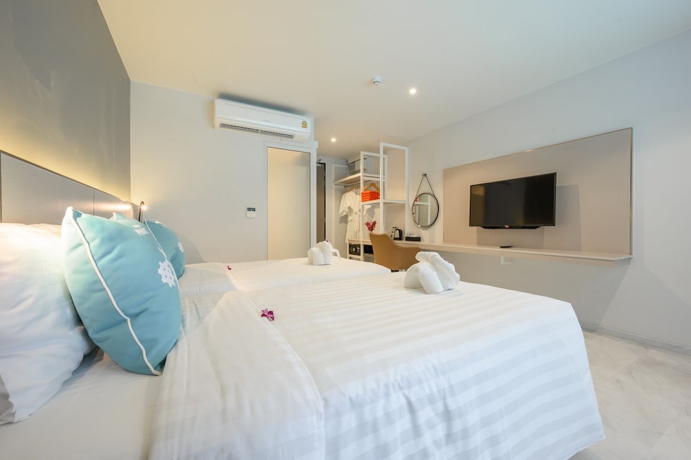 Tour De Phuket Hotel 18/71