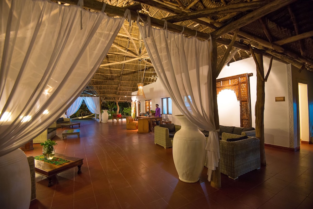 Kono Kono Beach Resort 50/73