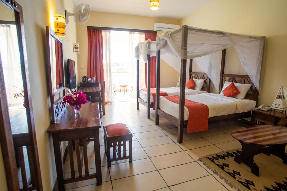 CityBlue Creekside Hotel & Suites 8/25