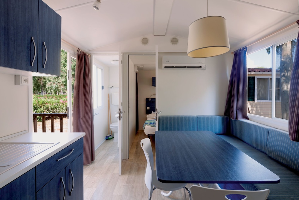 Camping Village Laguna Blu 48/72