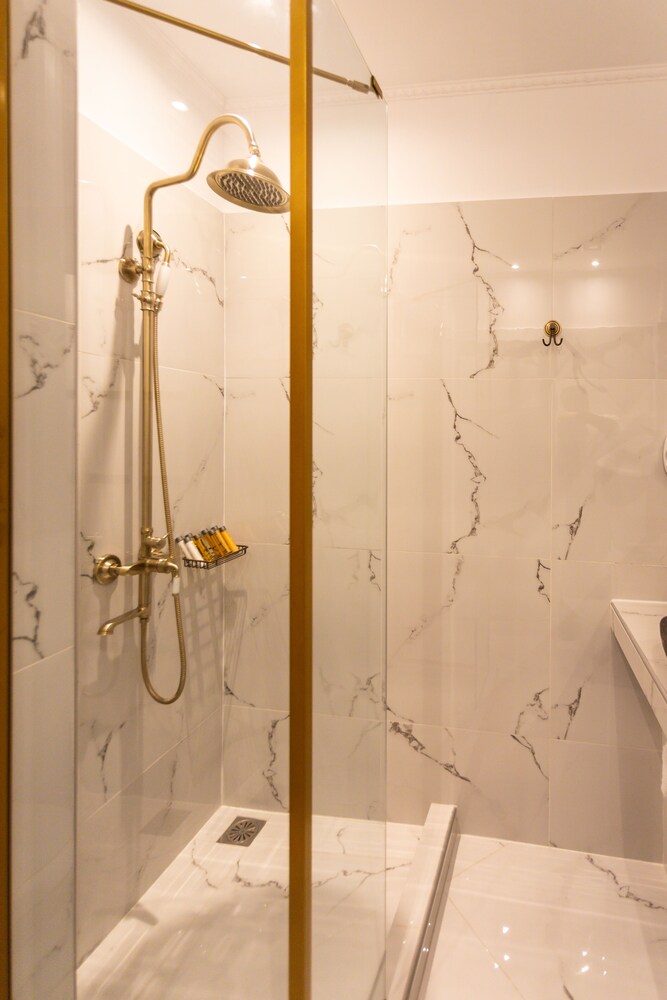 Pandrosos Divine Suites 42/47