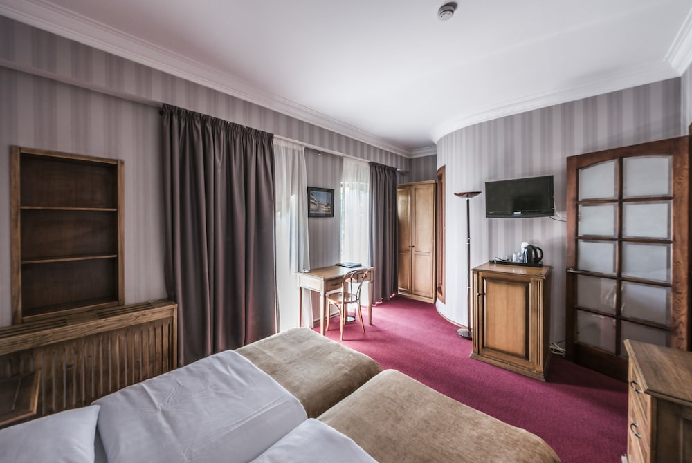 STANDARD, TWIN BEDS