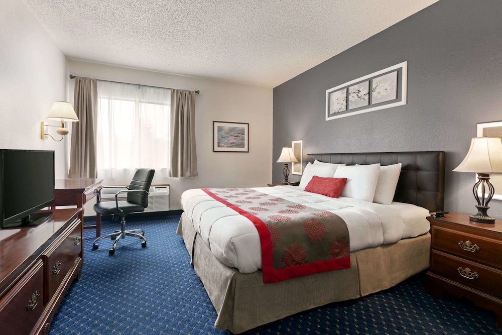 Ramada By Wyndham Arcata 10/43