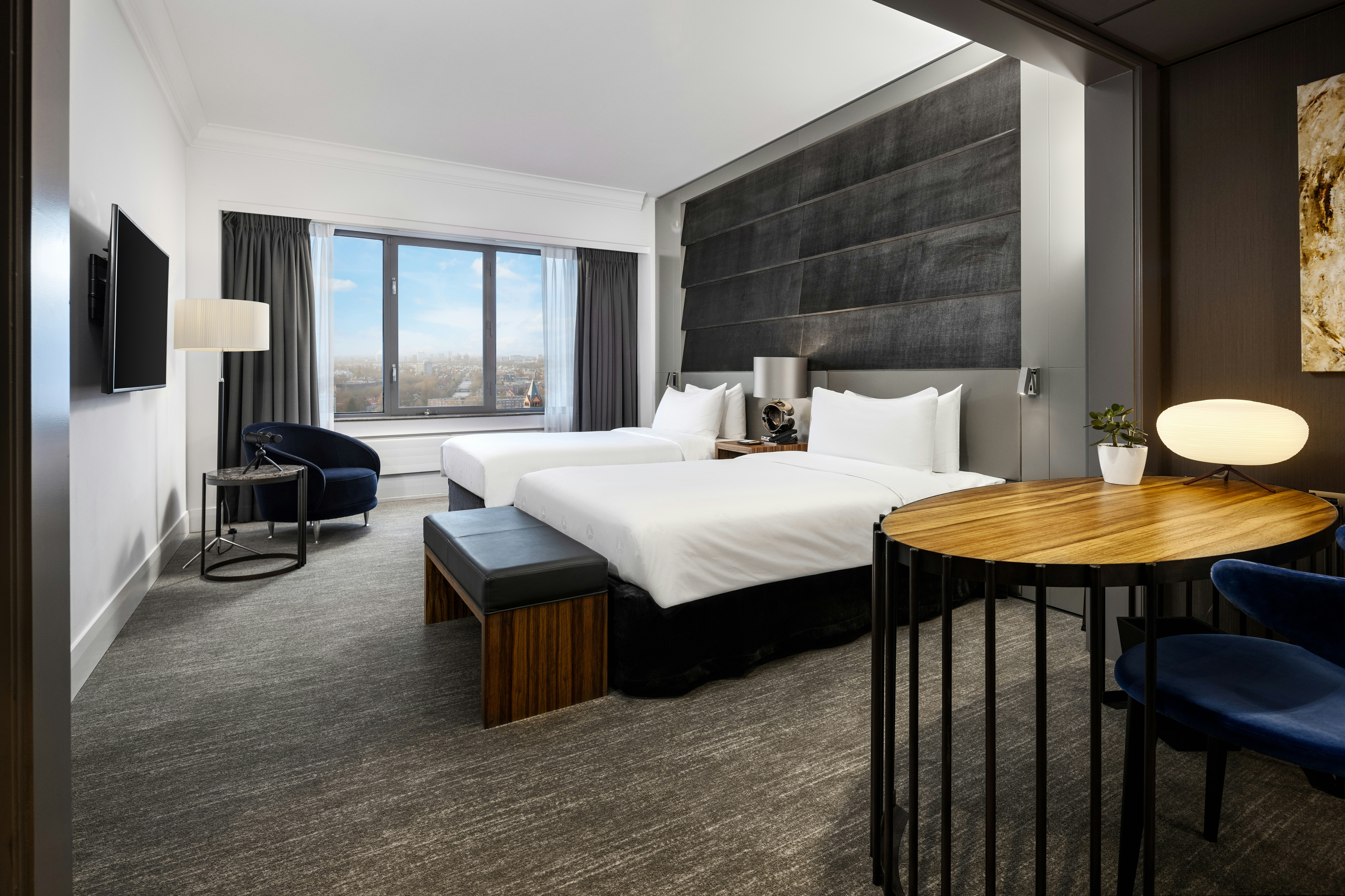 PANORAMA, TWIN BEDS