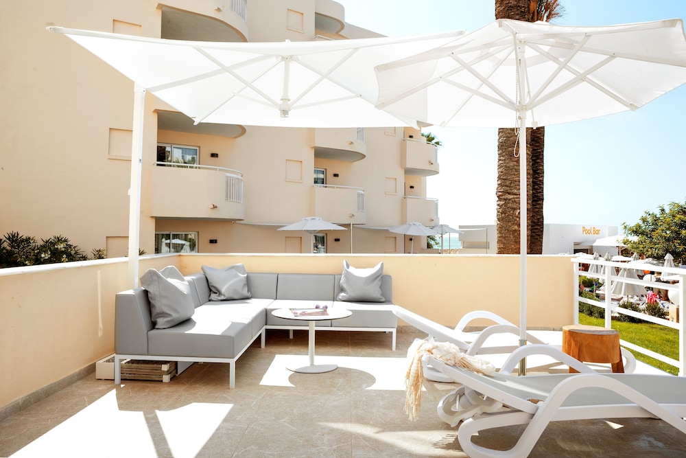 Hipotels Apartamentos Cala Bona 40/56