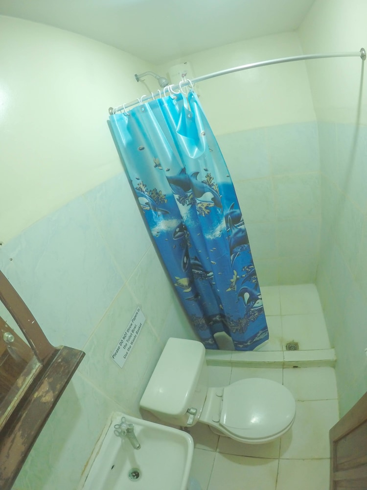 Remari Tourist Inn 30/56