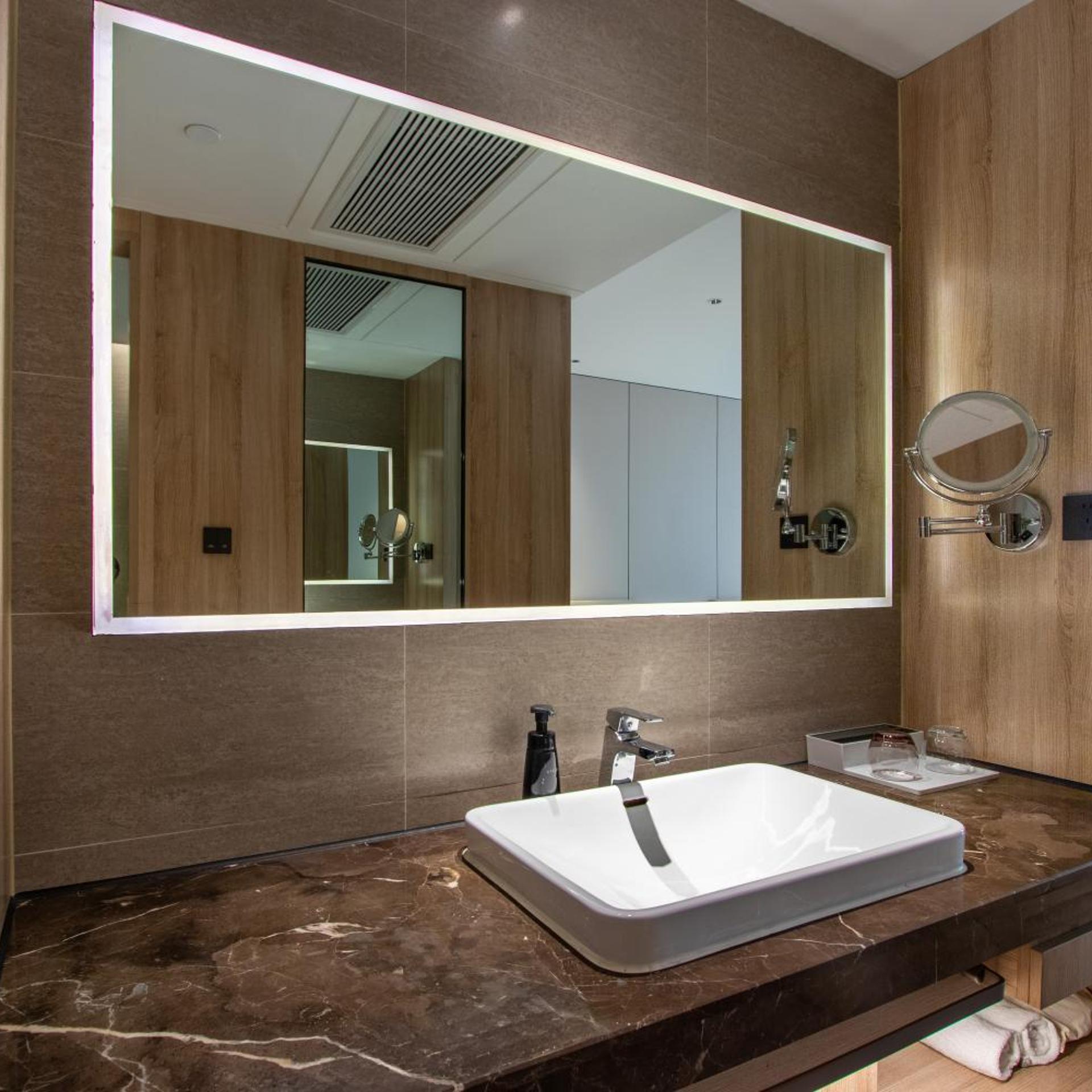 Atour Hotel - Xiaoshan People s Square 55/62