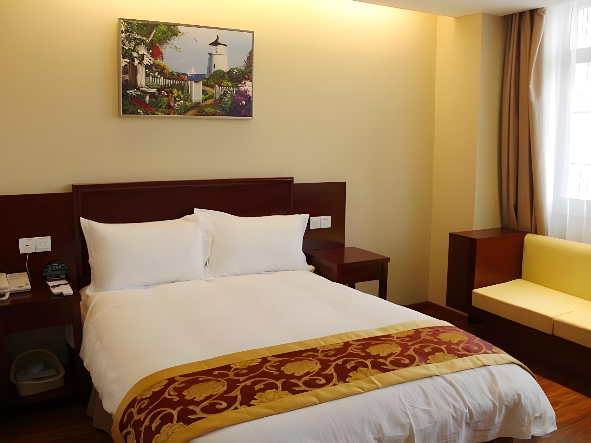 GUEST ROOM, DOUBLE BED