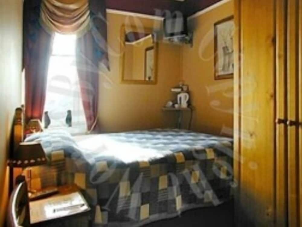 Twin Lions Hotel 39/51