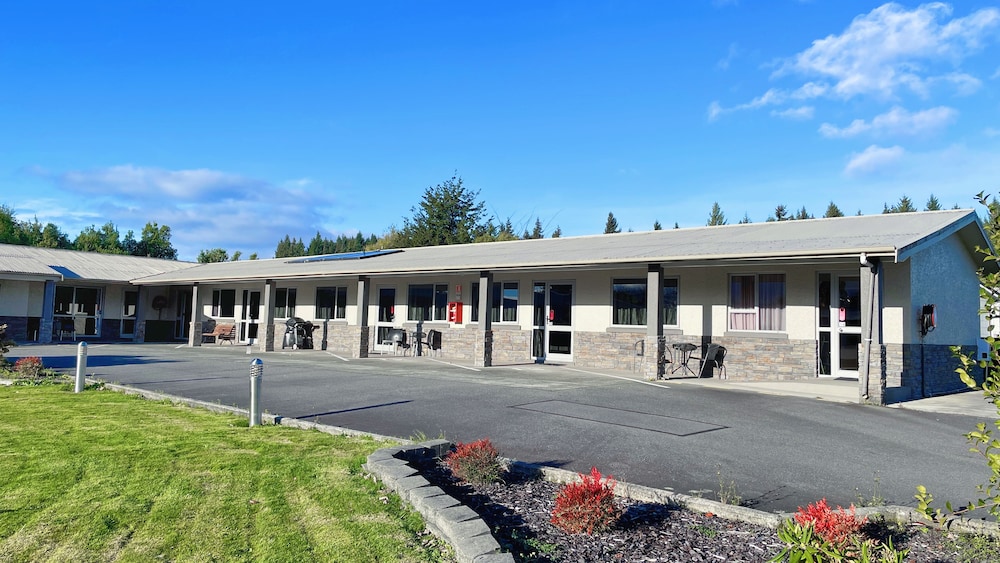 Anchorage Motel 6/74
