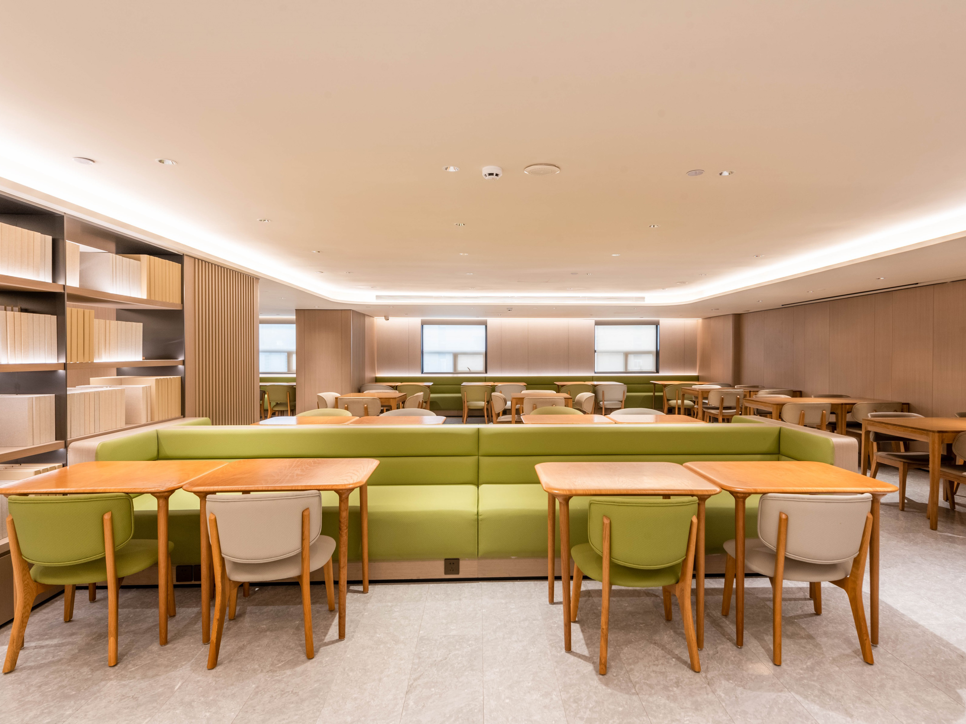 Ji Hotel (Guangzhou Tianhe East Railway Station) 41/50