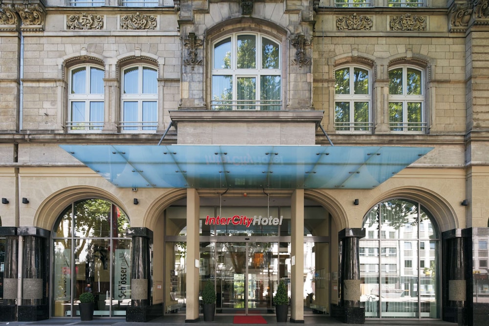 TRIBE Dusseldorf 5/59
