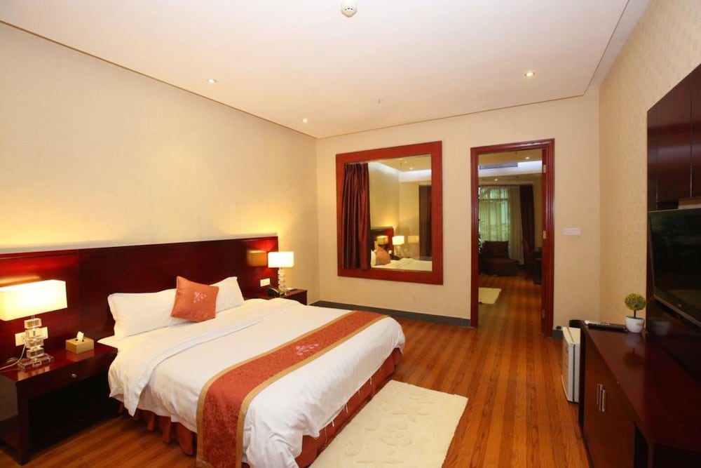Grand Villa Hotel 11/39