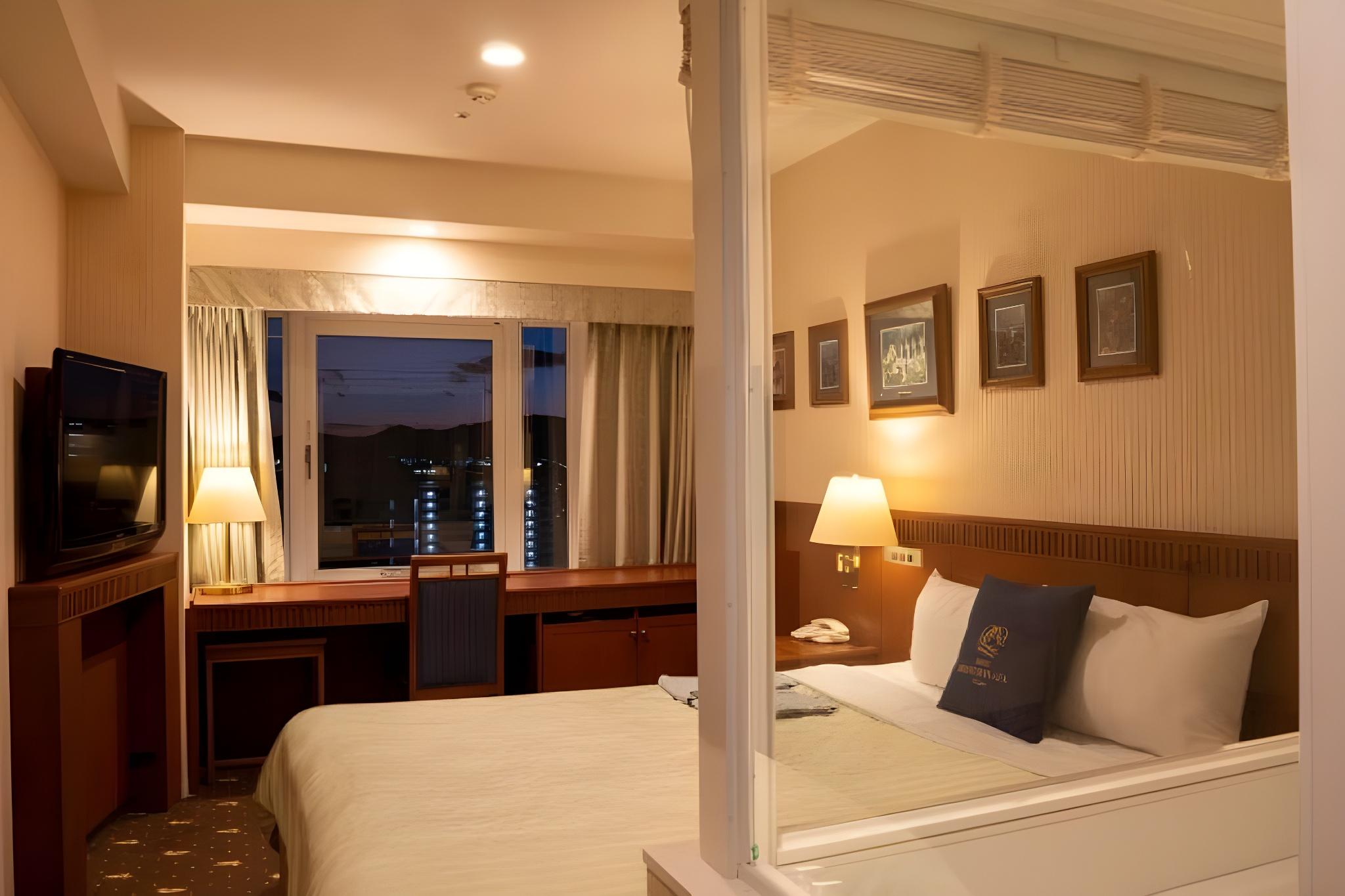 Room, Single, Bathtub, South Wing