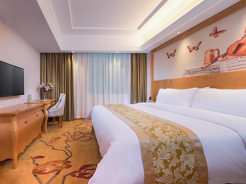 Vienna Hotel (Zhongshan Tanzhou) 23/42