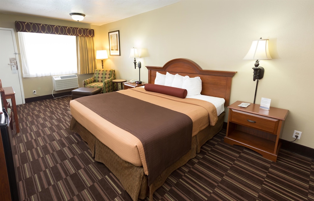 Best Western Desert Winds 17/43