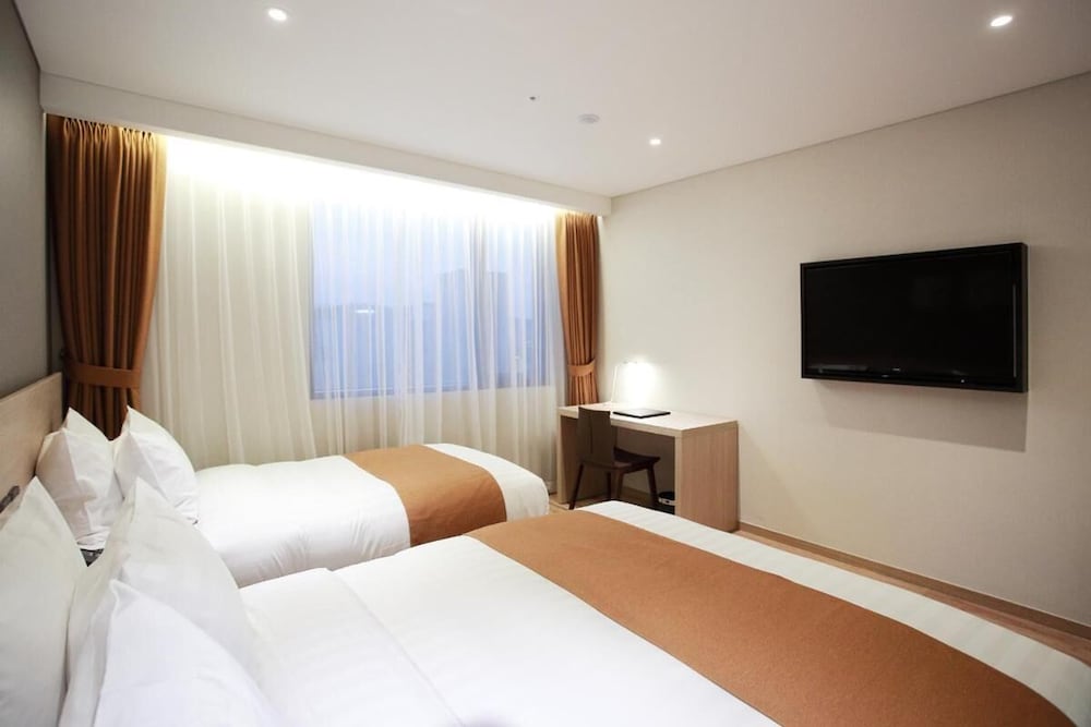 Gangneung City Hotel 27/61