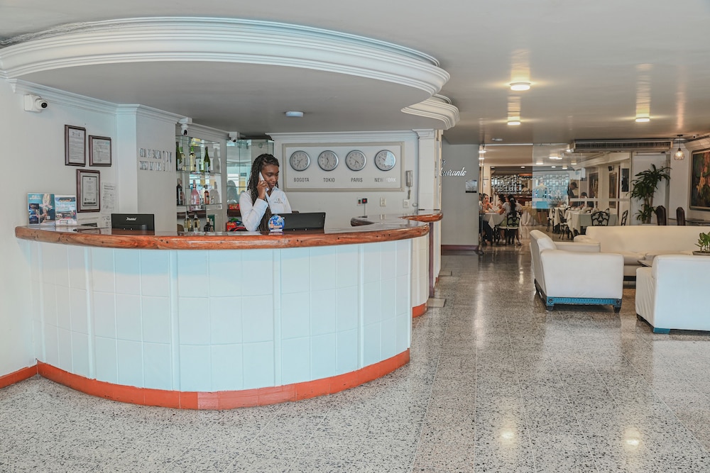 TAMA Hotel Granada Real Cali 11/67