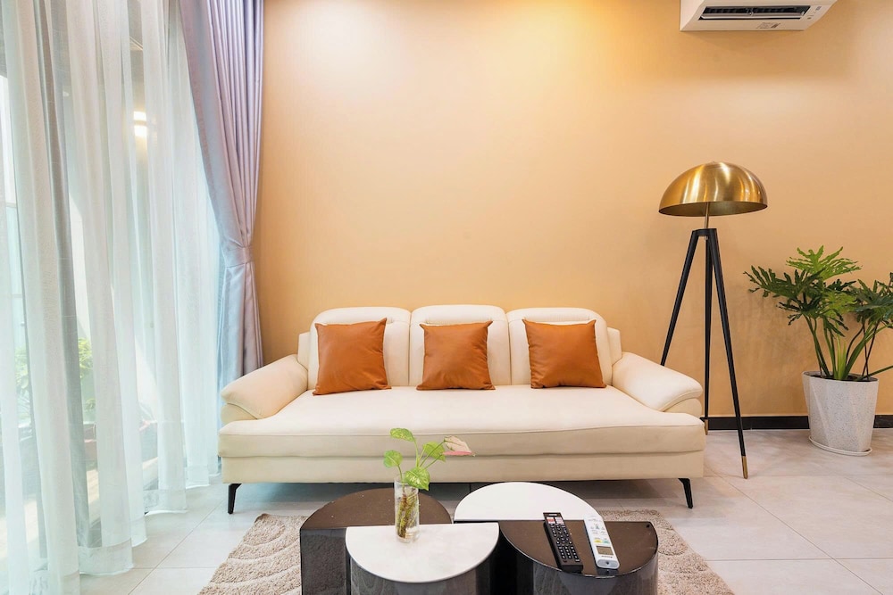 Luxury Vela Luxe - De La Sol Sai Gon 28/50