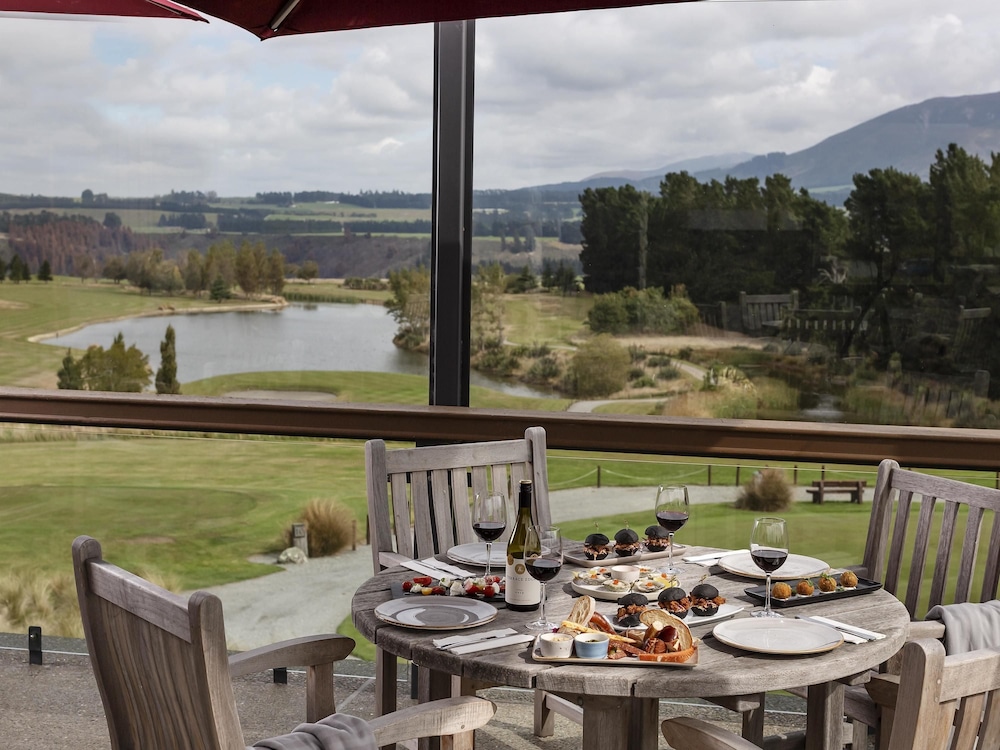 Fable Terrace Downs MGallery 48/70